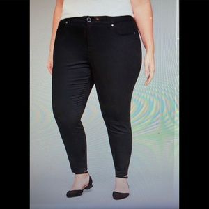 Skinny Ankle Pant- Sateen